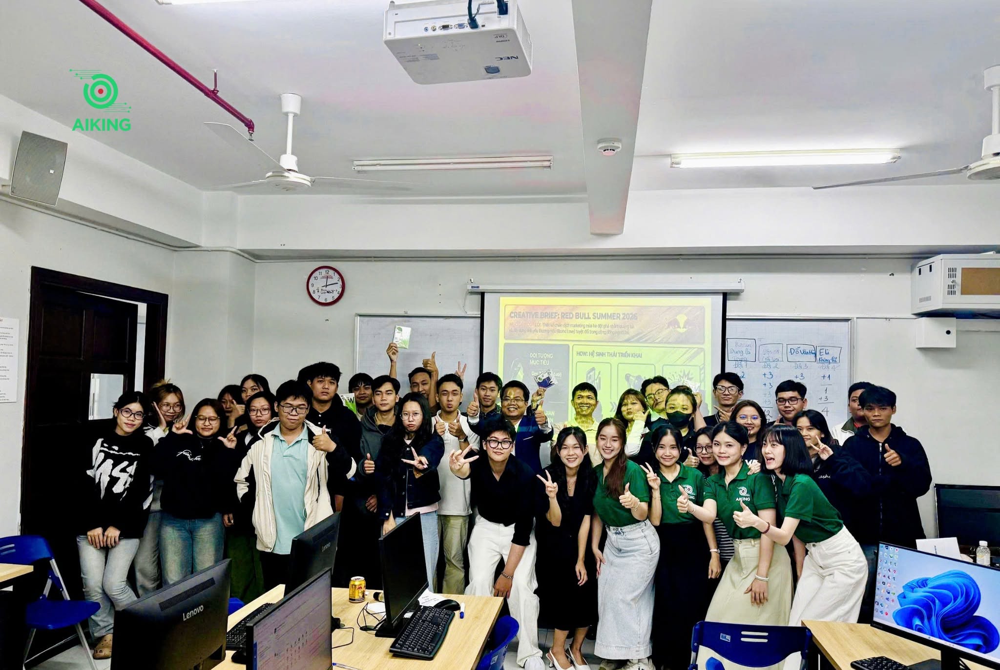 Gen Z ứng dụng AI trong Creative & Marketing tại Đại học Hùng Vương